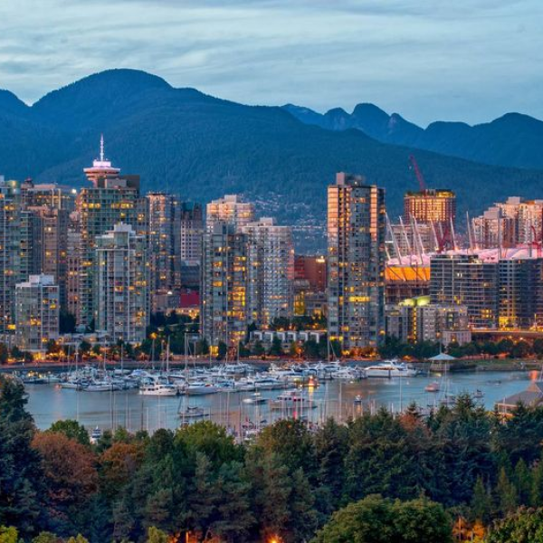 TOUR DU LỊCH CANADA LIÊN TUYẾN CỰC HOT 2025